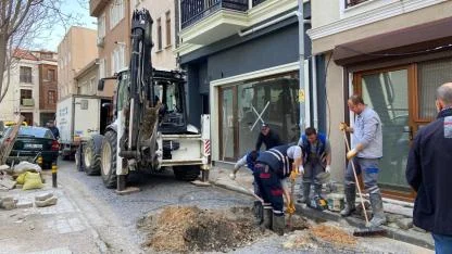 Çanakkale’de Korkutan Su Borusu Patlağı: Ekipler Seferber Oldu!