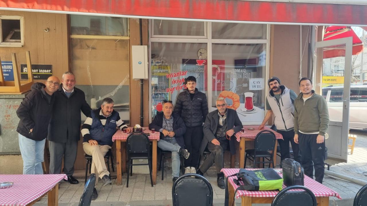 Sezer Canbaz Yeni Yaşına "Merhaba" Dedi! Dostları Onu Yalnız Bırakmadı