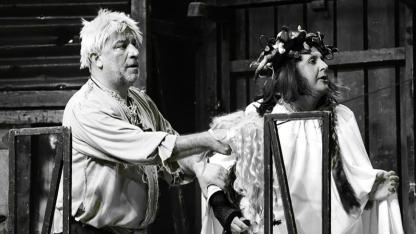 Ünlü Oyuncular İlker Ayrık ve Şevket Çoruh Dubai’de Mahsur Kaldı: Oyunlar Ertelendi