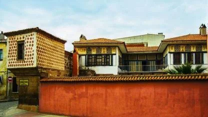 Restorasyon Değil, Kültürel İnfaz: Bayramiç’in Tarihi Hafızası Kilit Altında