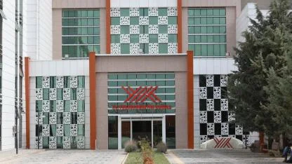 YÖK'ten Lisansüstü Öğrencilere Müjde! Anne Adaylarına 2 Dönem Ek Süre Hakkı