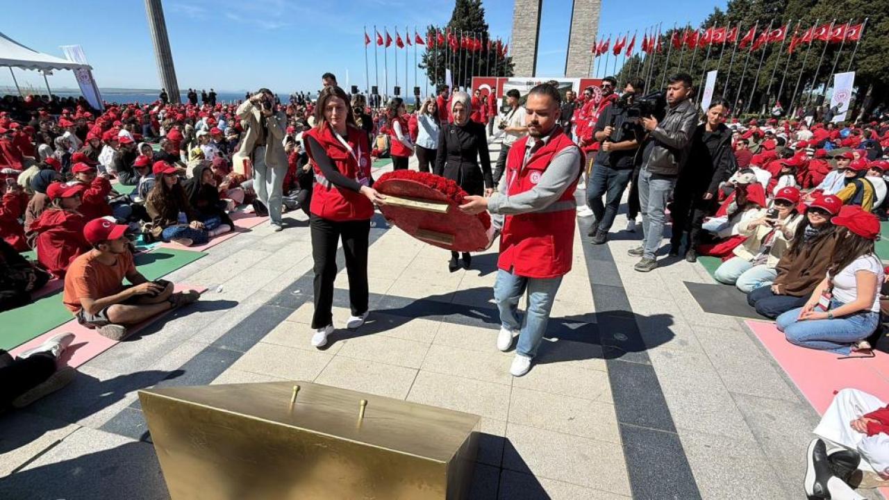 Bakan Yardımcısı Gürsoy: "Biz o ruhu diri tuttuğumuz sürece ne bayrak iner ne bu millet geri adım atar"