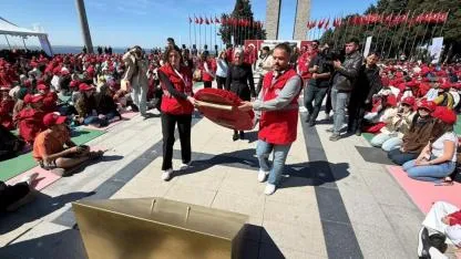 Bakan Yardımcısı Gürsoy: "Biz o ruhu diri tuttuğumuz sürece ne bayrak iner ne bu millet geri adım atar"