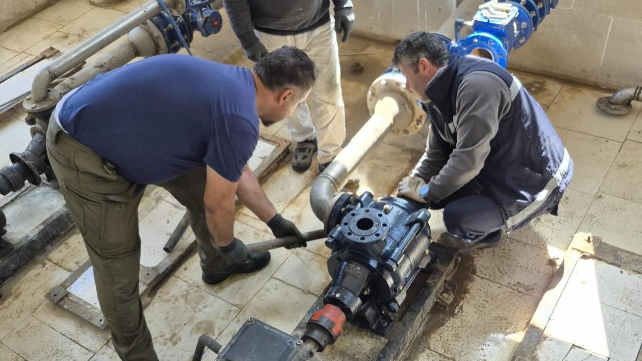 Bozcaada’da Su Kesintisine Son! Belediyeden Taştepe’ye ‘çifte motor’ hamlesi