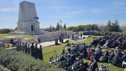 Çanakkale’de Duygusal Anlar! Çanakkale Savaşında Hayatını Kaybedenler 111 Yıl Sonra Yalnız Çam’da Anıldı