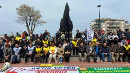 Çanakkale'de öğretmenlerden oturma eylemi! "Yusuf Tekin istifa"