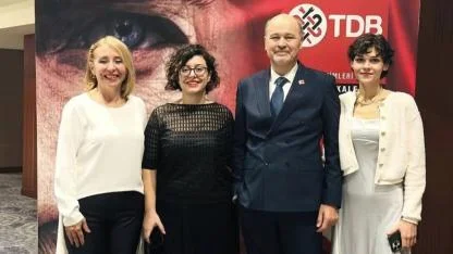 Çanakkale’nin En Şık "Genetik Mirası": Doğangün Ailesinden İlham Veren Tablo!