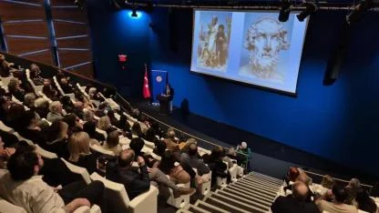 ÇOMÜ New York’ta Sahne Aldı! Troya’nın Sırrı Dünyaya Açılıyor… Bu Sergide Ne Var?