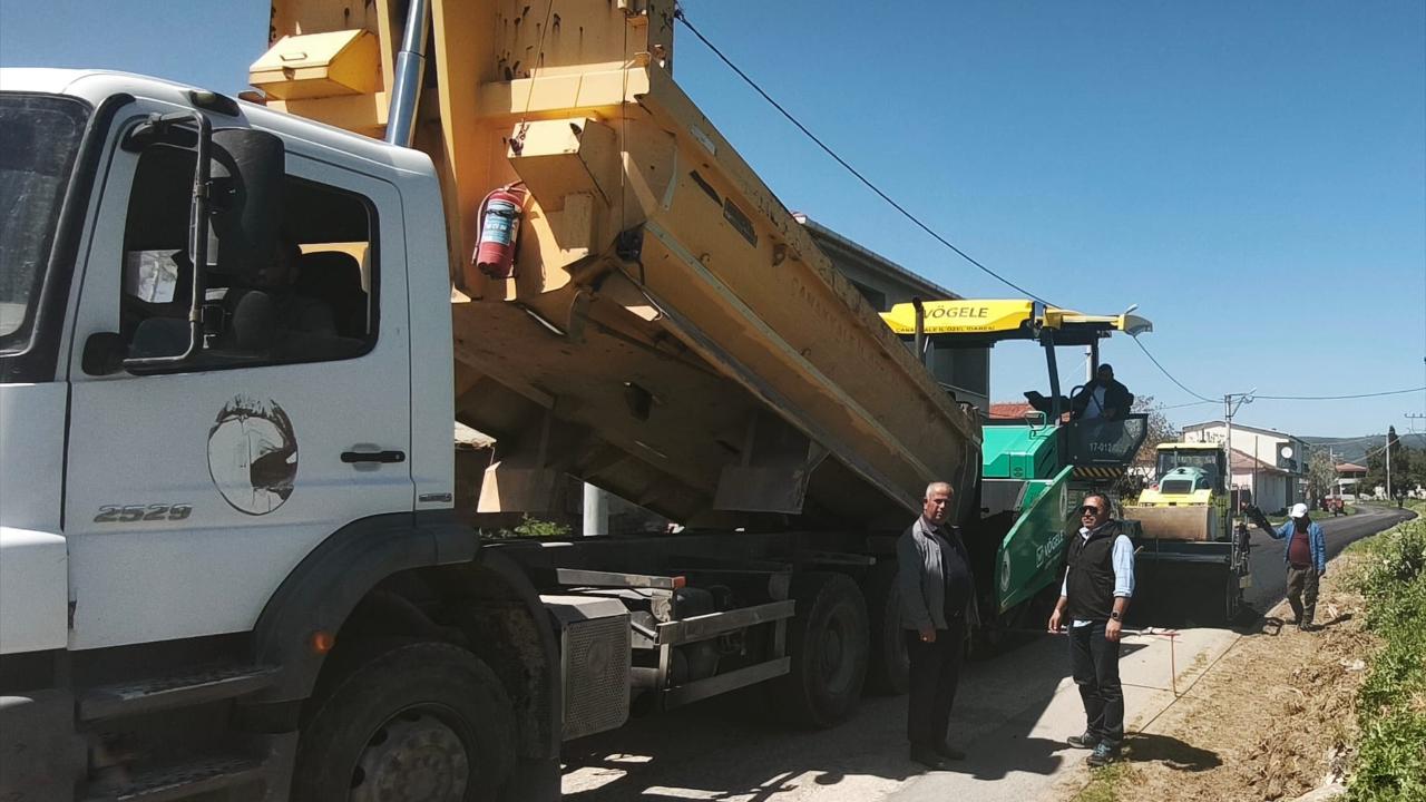 Gelibolu’da Ulaşım Konforu Artıyor: Süleymaniye-Evreşe Yolunda Sıcak Asfalt Mesaisi!