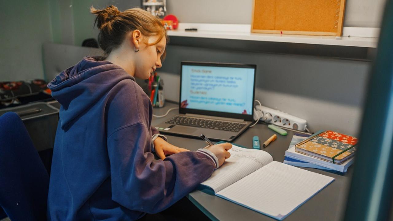 Kariyer ve Uzaktan Eğitim Yönetmeliklerinde Büyük Revizyon! İşte Tüm Detaylar