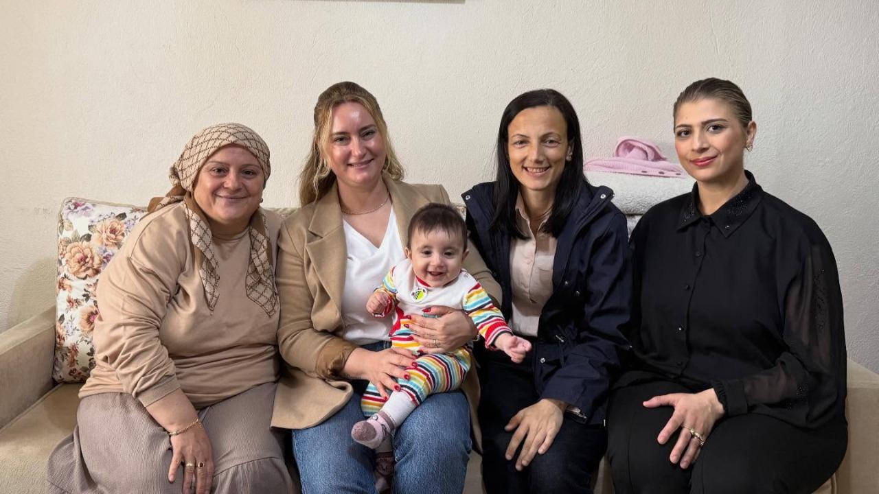 Lapseki'de yeni doğan bebeklere ziyaret