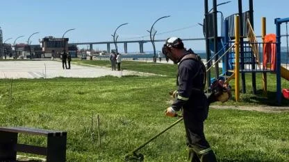 Lapseki’nin Çehresi Değişiyor: Belediye Gece Gündüz Sahada!
