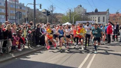 Pardubice’de Çanakkale Rüzgarı! Abdullah Bayrak Çanakkale İçin Koştu