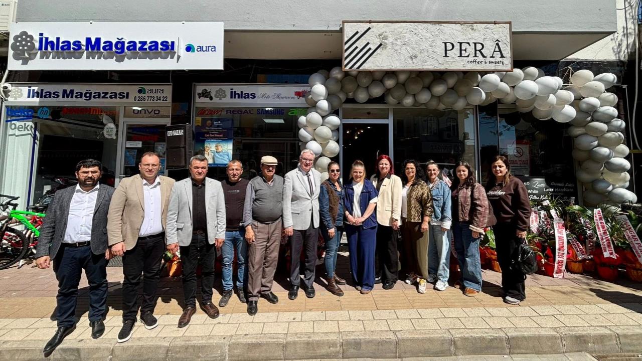 Perâ Coffee & Sweets Bayramiç'te açıldı!