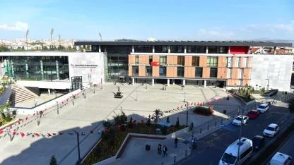 Çanakkale Belediyesi personeli Gurur İzmirlioğlu işe iade davasını kazandı!