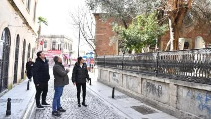 Çanakkale Belediyesi Sokak Sokak Geziyor: Eksikler Tek Tek Not Edildi!