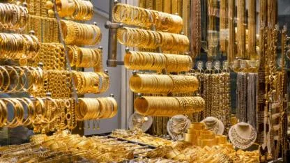 Kapalıçarşı'da Pazartesi Depremi: 6 Nisan Gram ve Çeyrek Altında Son Durum Ne?