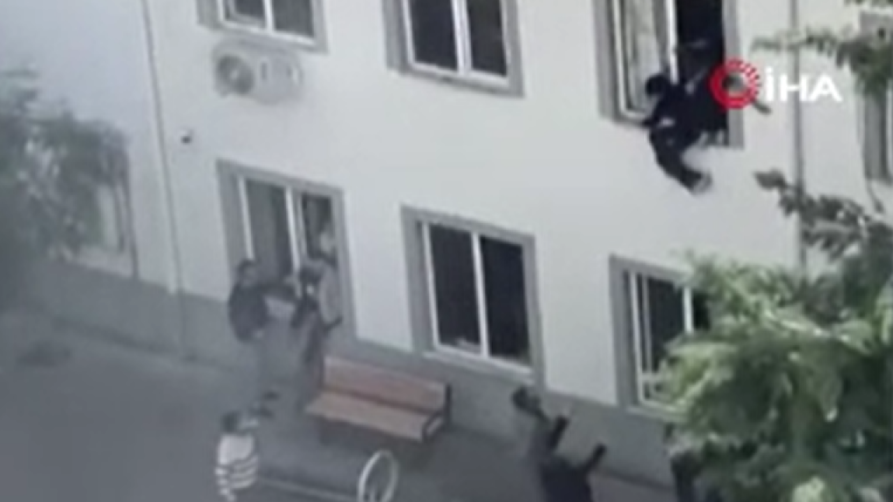 Kahramanmaraş'ta Okulda Dehşet Anları: Öğrenciler Kurşunlardan Kaçmak İçin Pencereden Atladı