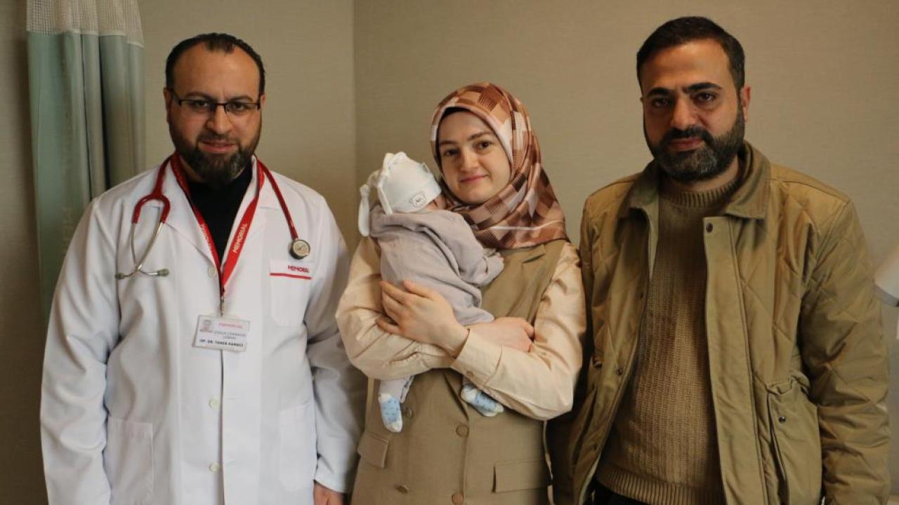 Dünyada 5 binde bir görülüyor: Yemek borusu kapalı doğan bebek, ameliyat ile sağlığına kavuştu