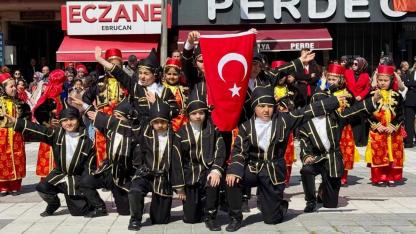 Lapseki'de 23 Nisan kutlaması!