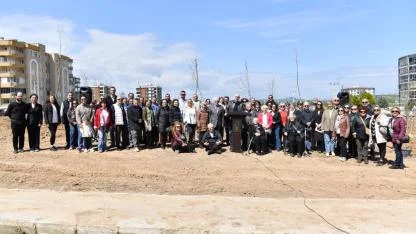 Reşat Tabak’ın İsmi Bu Parkta Yeşerecek! 77 Fidan Toprakla Buluştu
