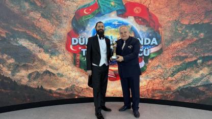 Savaşın Gölgesindeki Dünyaya Türk Dünyasından Anlamlı Mesaj: Akif Manaf’a Büyük Onur!