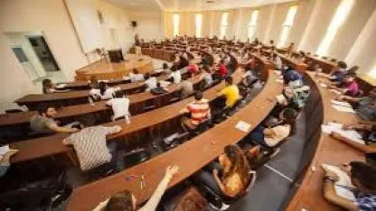 Üniversitelerde Yeni Dönem! Devam Zorunluluğu ve Not Sistemi Değişti: Öğrencileri Neler Bekliyor?