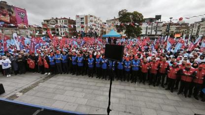 Çanakkale’de 1 Mayıs’ta Dikkat Çeken Miting! Önder Kahveci’den Sert Mesajlar: “Artık Yeter!”